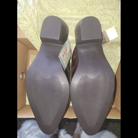 Roper Mules Beth - Picture 2 of 5